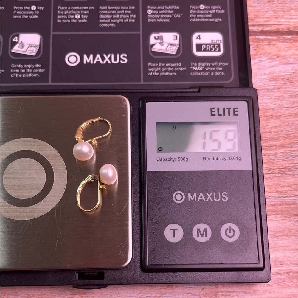 Classic 14 kt Gold Pearl & Diamond Earrings - Picture 12 of 12